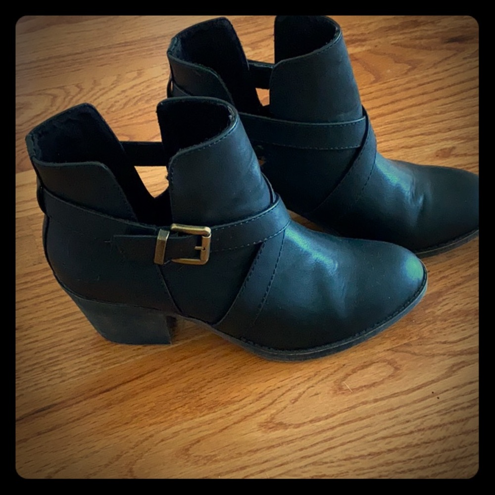 RocketDog black booties sz 8